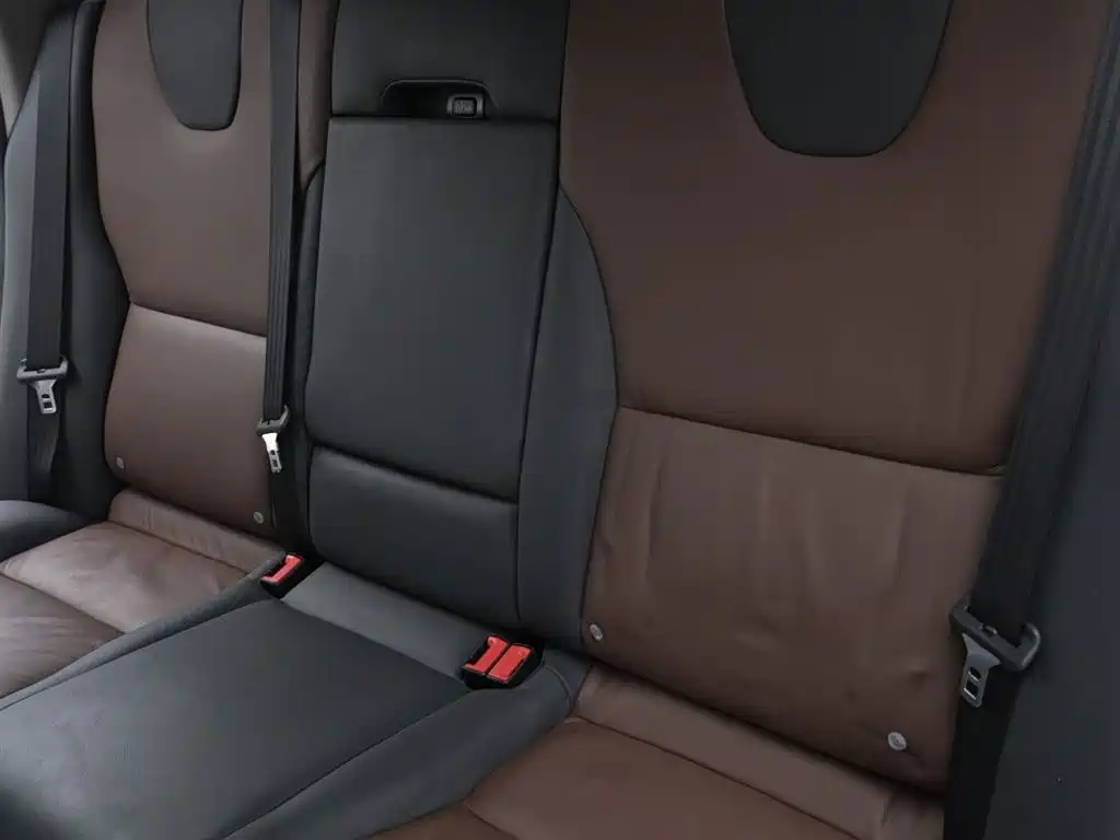 Volvo XC60 2017 T5 AWD Zhiyuan upgraded version купить на сайте DeffCars