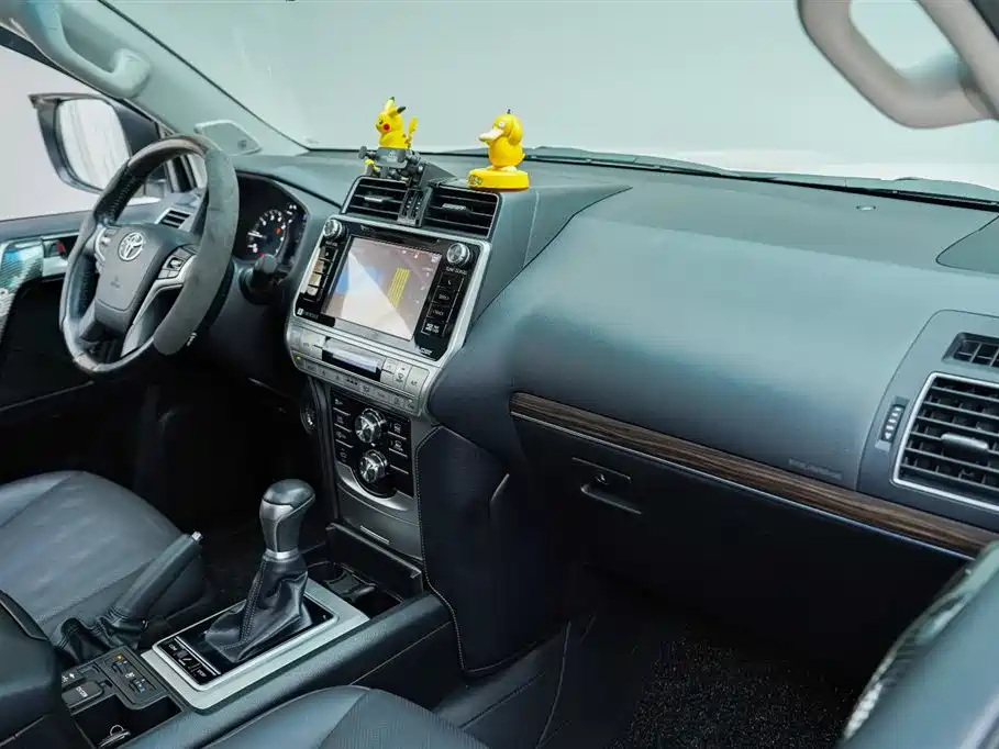 Prado 2018 3.5L automatic VX NAVI rear mounted spare tire купить на сайте DeffCars