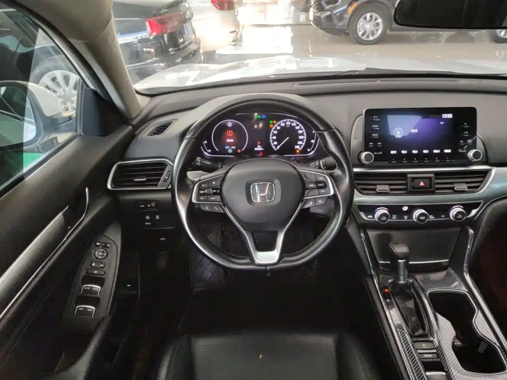 Accord 2018 260TURBO Deluxe Edition National VI купить на сайте DeffCars