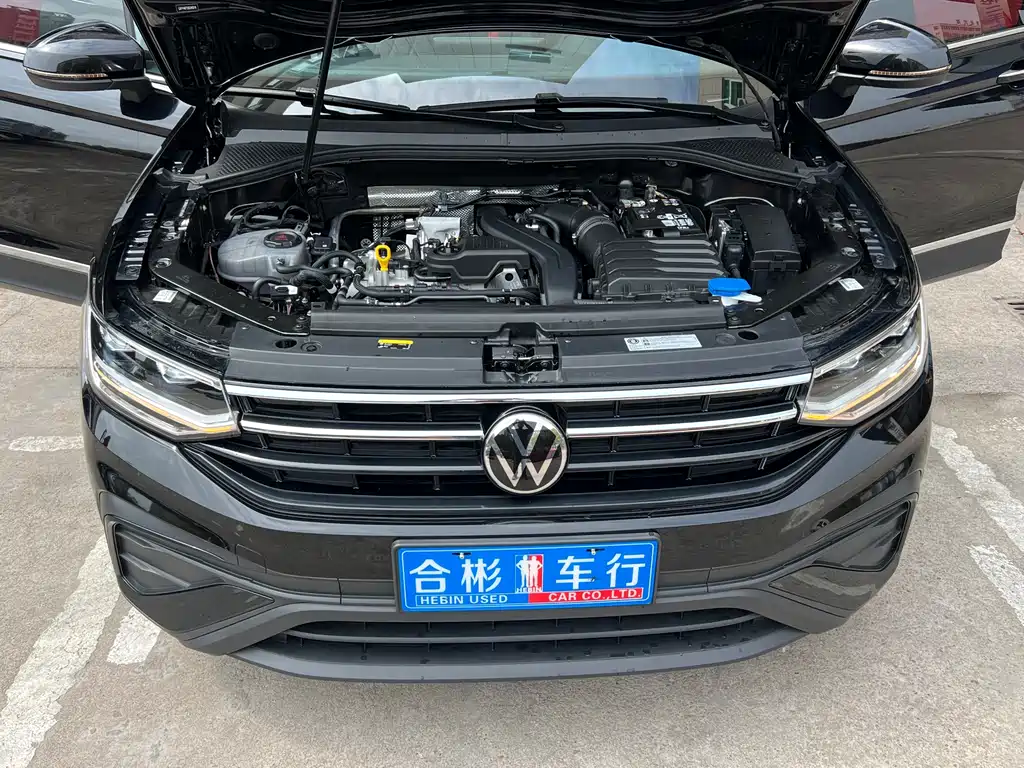 Tiguan L 2025 Outstanding Model 300TSI Automatic Two-wheel Drive Dragon Edition купить на сайте DeffCars