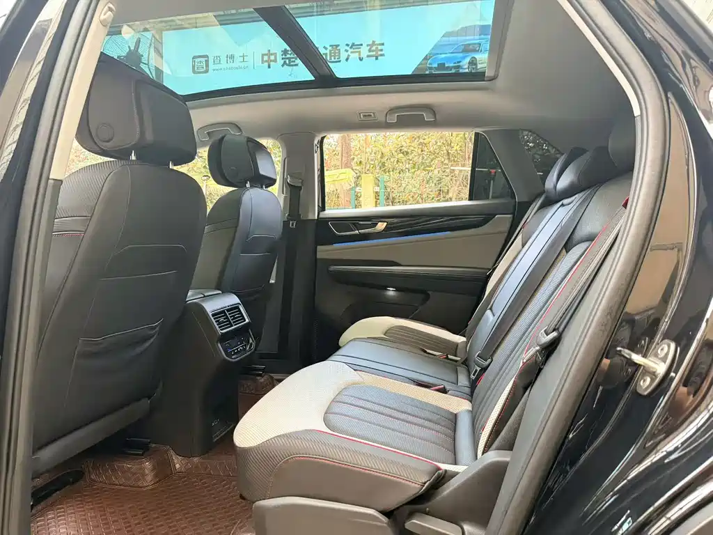 Touron 2024 Touron X 380TSI four-wheel drive luxury version купить на сайте DeffCars