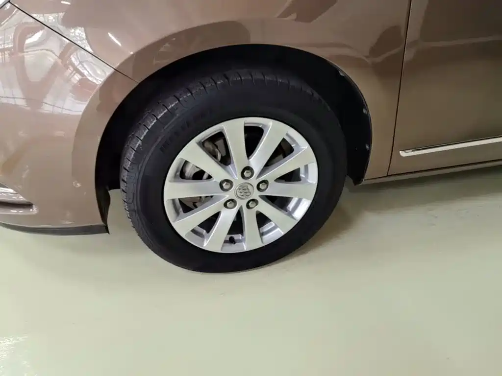 Buick GL8 2018 28T luxury model National VI купить на сайте DeffCars