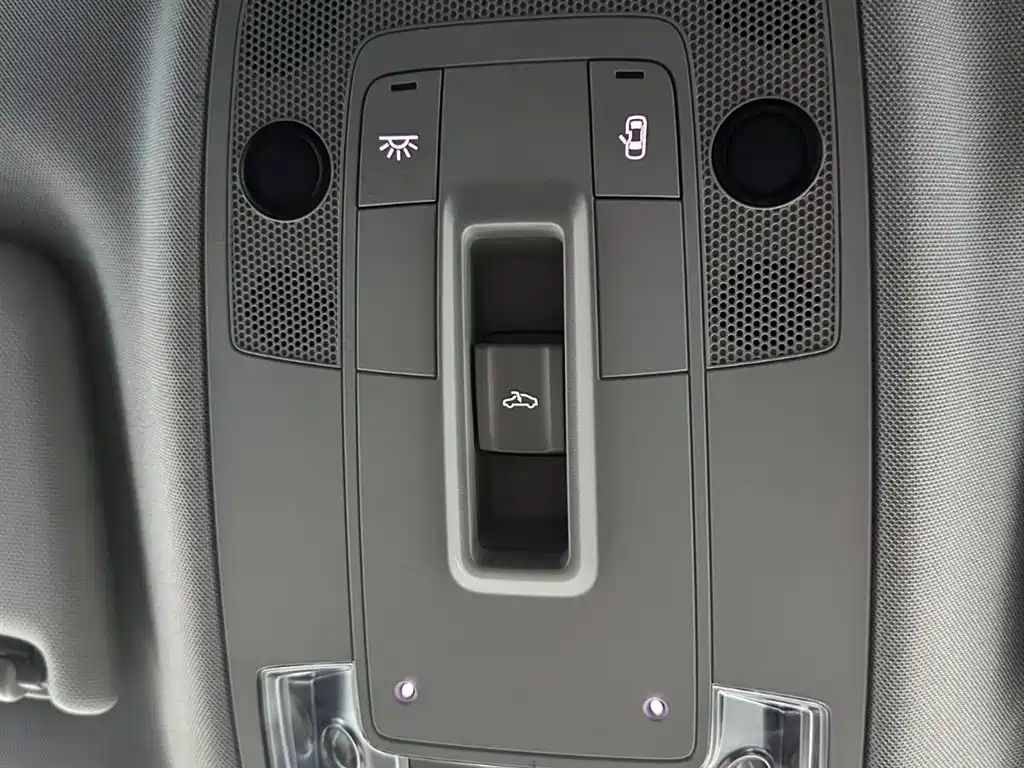 Audi Q2L 2022 35 TFSI Enterprising and Elegant Model купить на сайте DeffCars