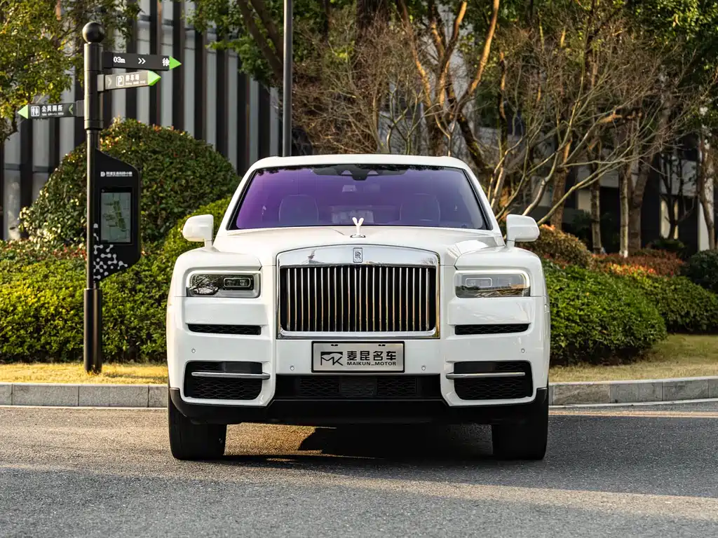 Cullinan 2018 five-seater version купить на сайте DeffCars