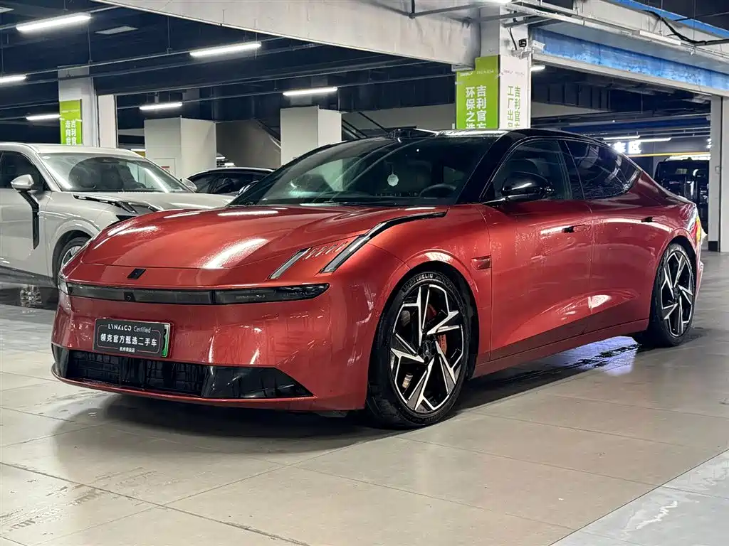 Lynk & Co Z10 2024 95kWh 702km four-wheel drive smart driving Ultra купить на сайте DeffCars