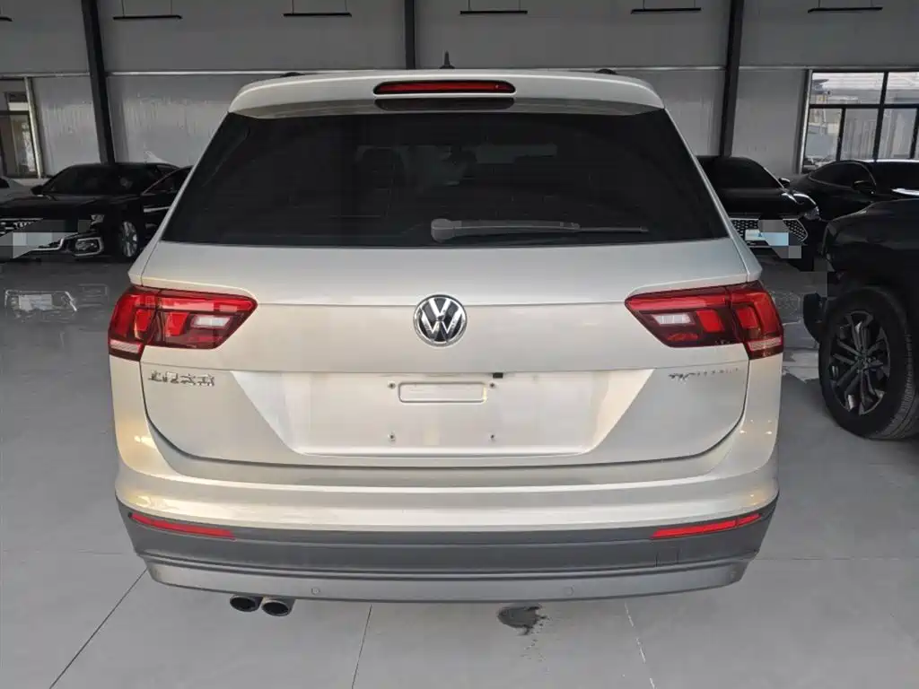 Tiguan L 2017 330TSI automatic two-wheel drive fashion version купить на сайте DeffCars