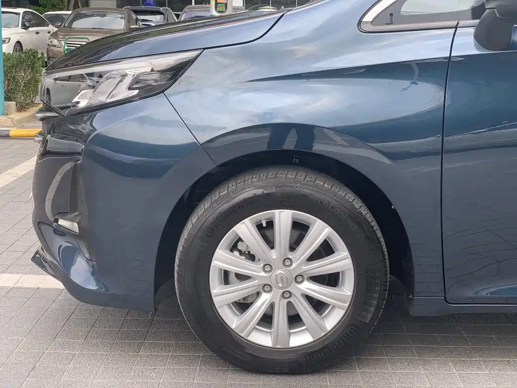 Trumpchi M6 2019 270T automatic luxury version (seven seats) National V купить на сайте DeffCars
