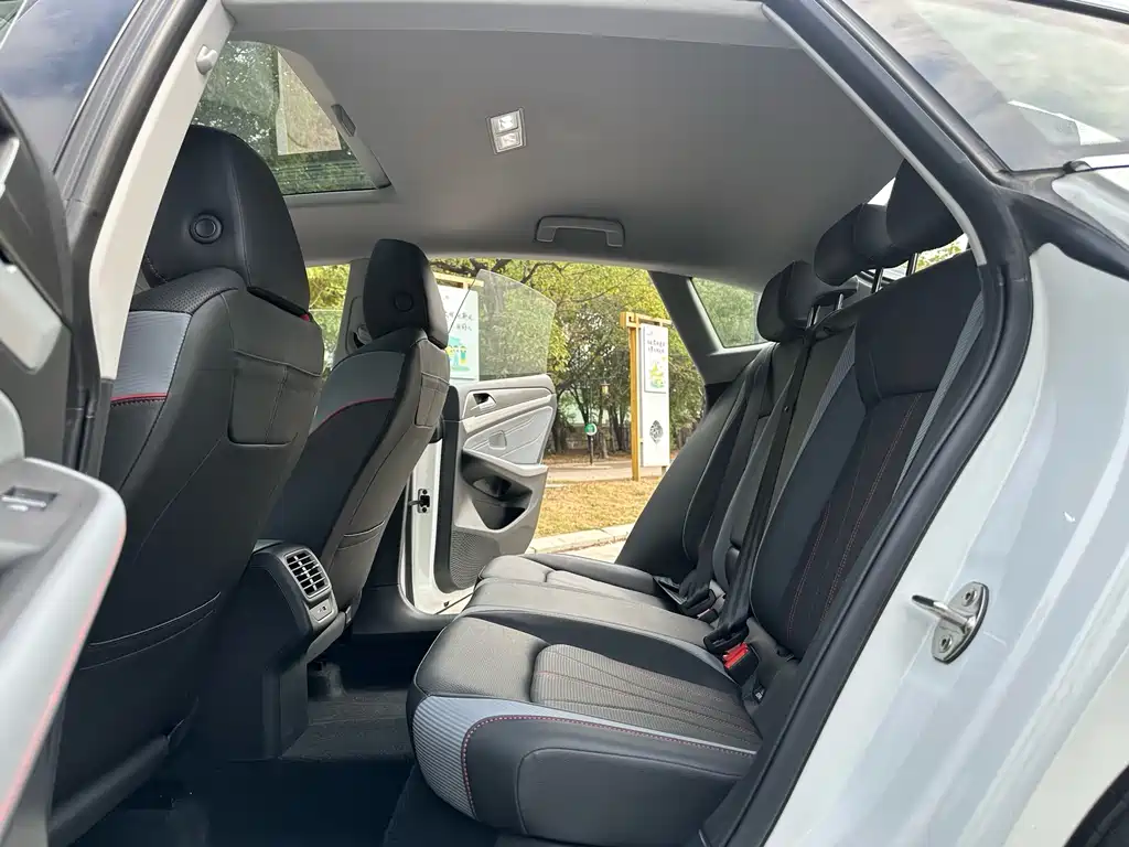 Lingdu 2025 Lingdu L 280TSI DSG Hot Edition купить на сайте DeffCars