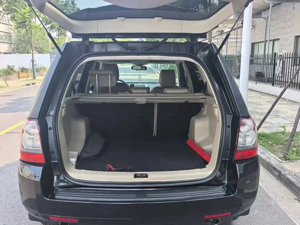 Freelander 2 2012 2.0T Si4 HSE gasoline version купить на сайте DeffCars