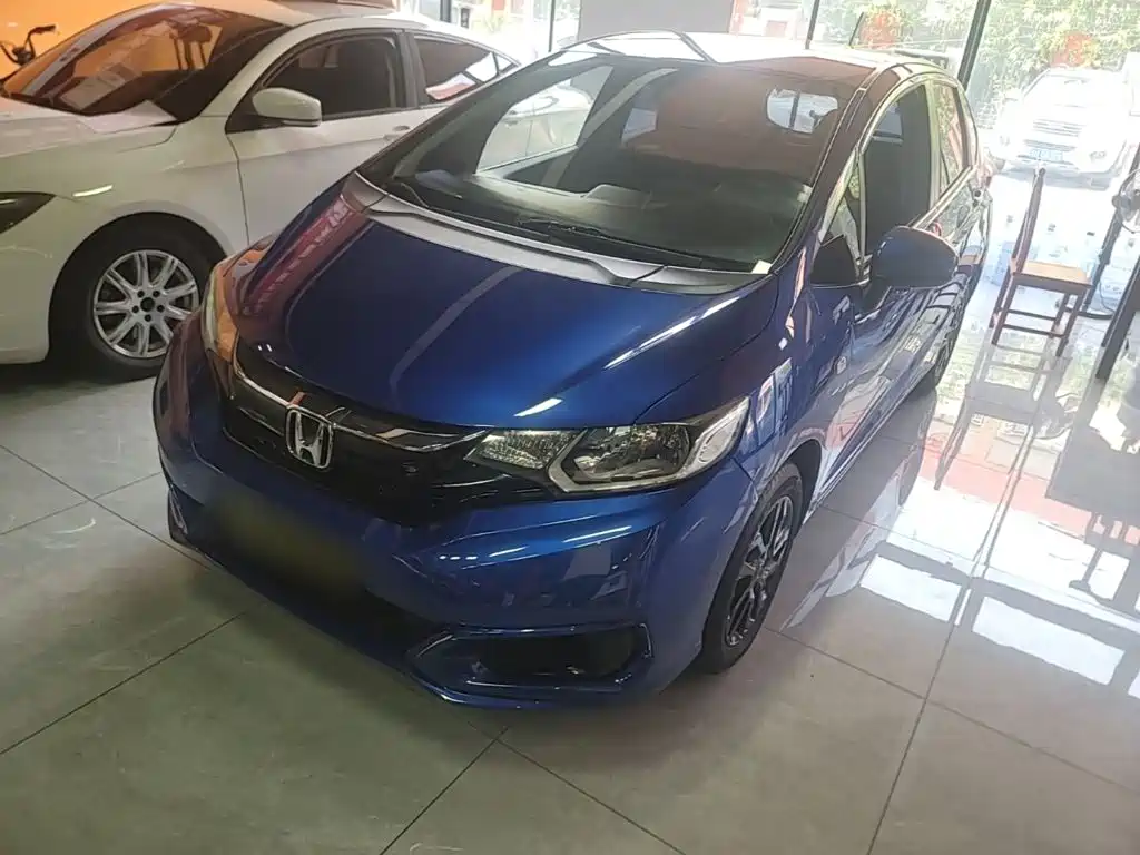 Fit 2018 1.5L CVT Comfort Edition купить на сайте DeffCars
