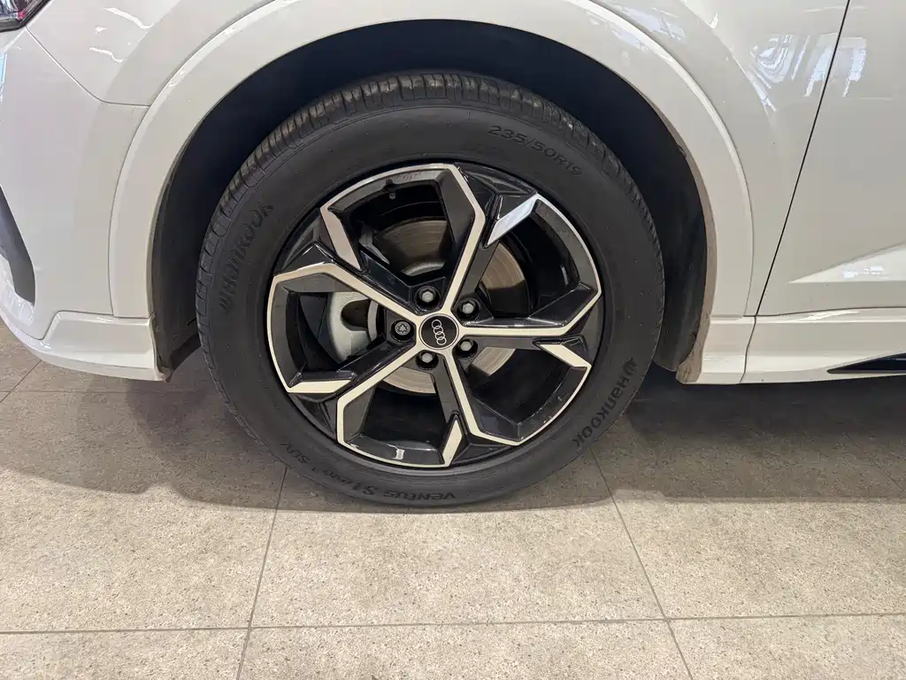 Audi Q3 Sportback 2024 40 TFSI Fashion купить на сайте DeffCars