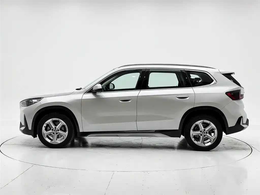 BMW X1 2023 sDrive20Li X Design Package купить на сайте DeffCars