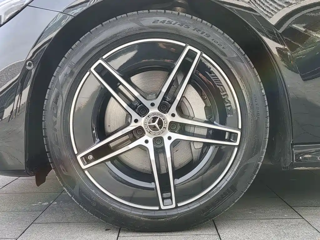 Mercedes-Benz E-Class 2024 E 300 L Luxury Sports Model купить на сайте DeffCars