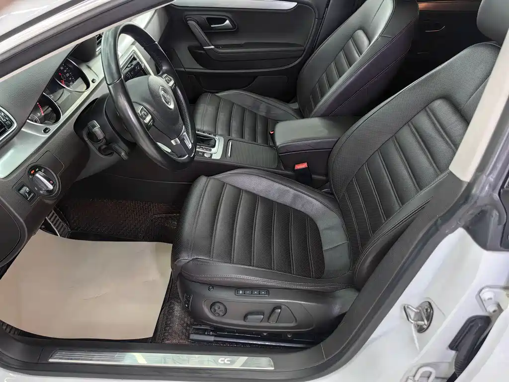 FAW-Volkswagen CC 2018 2.0TSI luxury model купить на сайте DeffCars