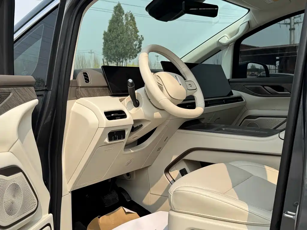 Weipai Alpine 2025 model 4WD Alpine 8 купить на сайте DeffCars
