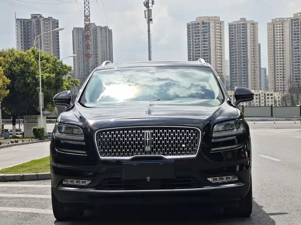 Voyager 2021 2.0T four-wheel drive elegant version купить на сайте DeffCars