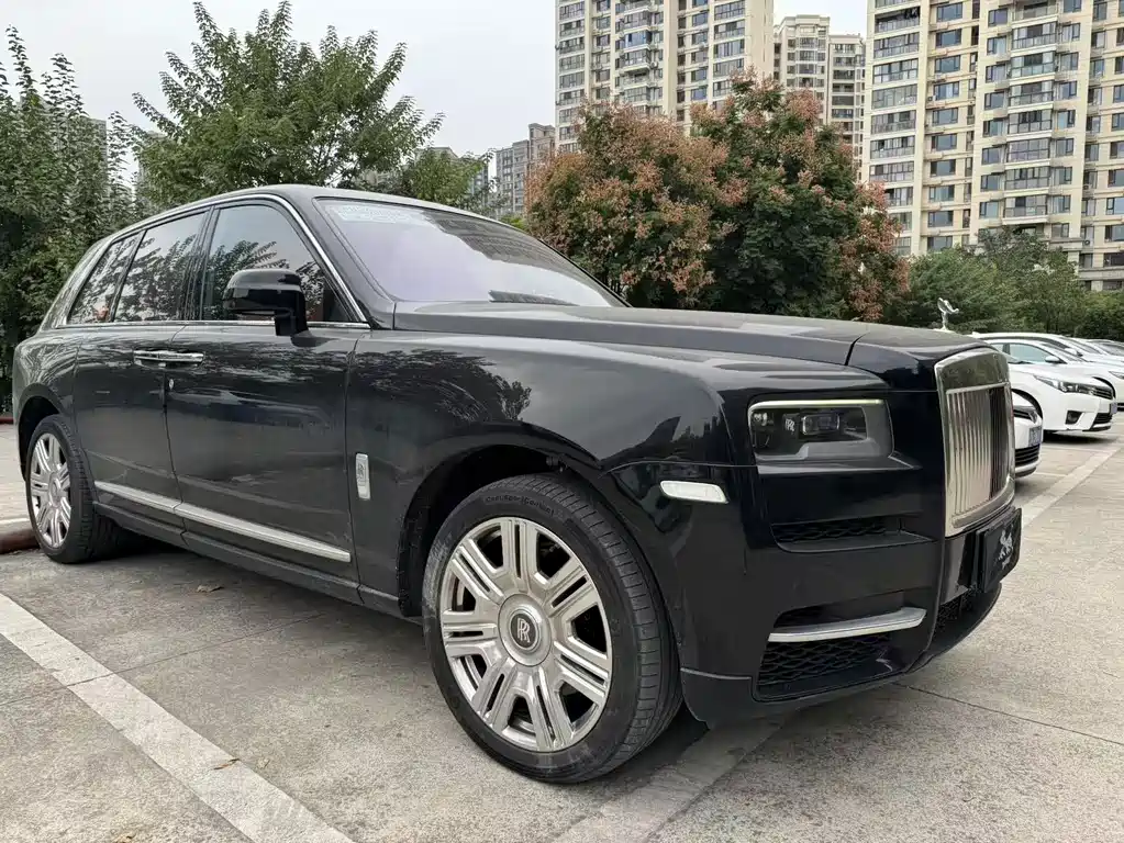 Cullinan 2018 four-seat version купить на сайте DeffCars