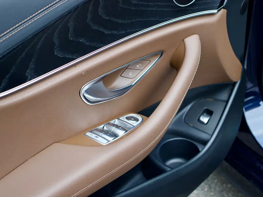 Mercedes-Benz E-Class Imported 2022 E 260 Fashionable Sports Edition купить на сайте DeffCars