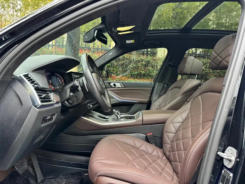 BMW X5 2022 facelift xDrive 40Li M sports package купить на сайте DeffCars
