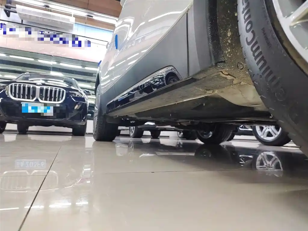 Cadillac XT4 2024 28T two-wheel drive premium model купить на сайте DeffCars