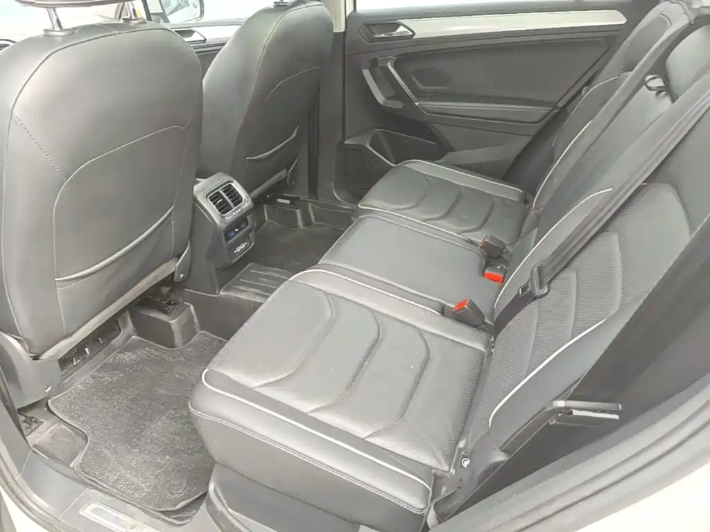Tiguan L plug-in hybrid 2021 430PHEV plug-in hybrid flagship version купить на сайте DeffCars
