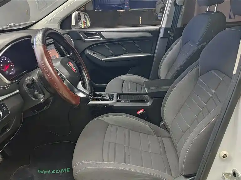 Roewe RX5 2020 20T Automatic 4G Internet Beyond Edition купить на сайте DeffCars