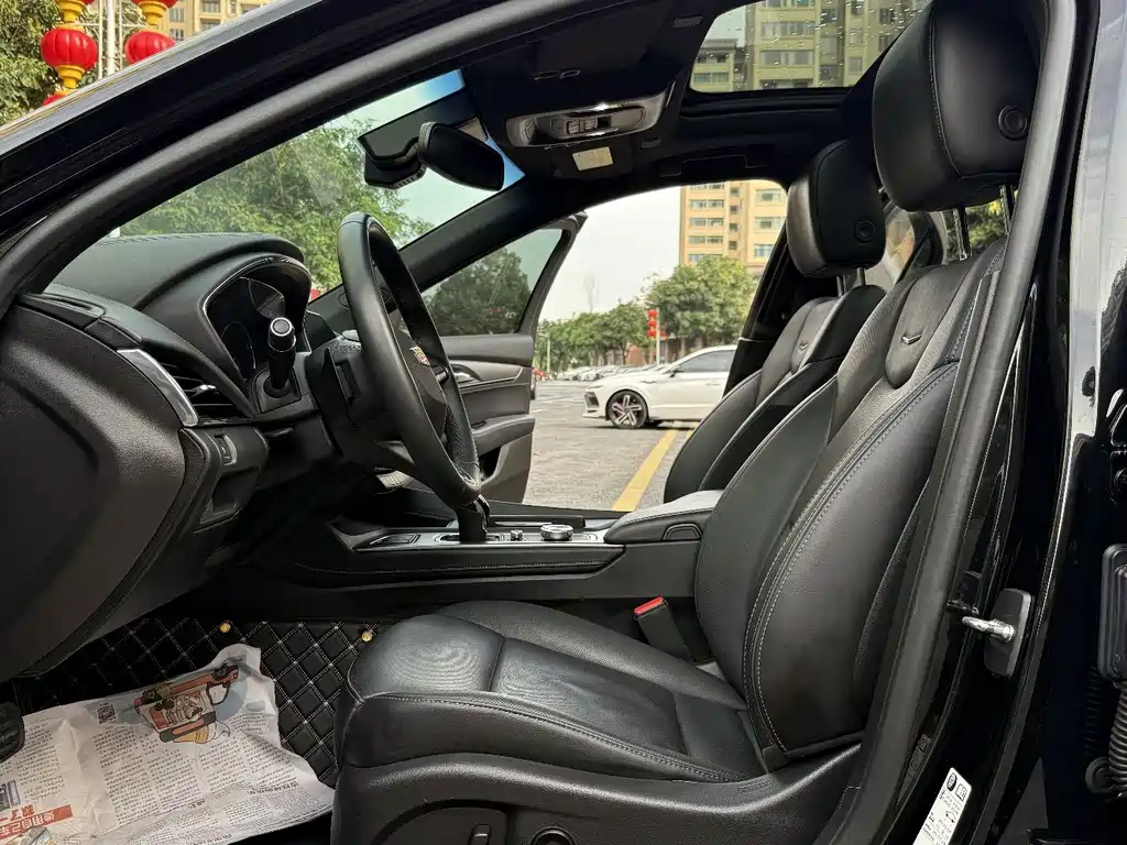Cadillac CT5 2022 28T luxury model купить на сайте DeffCars