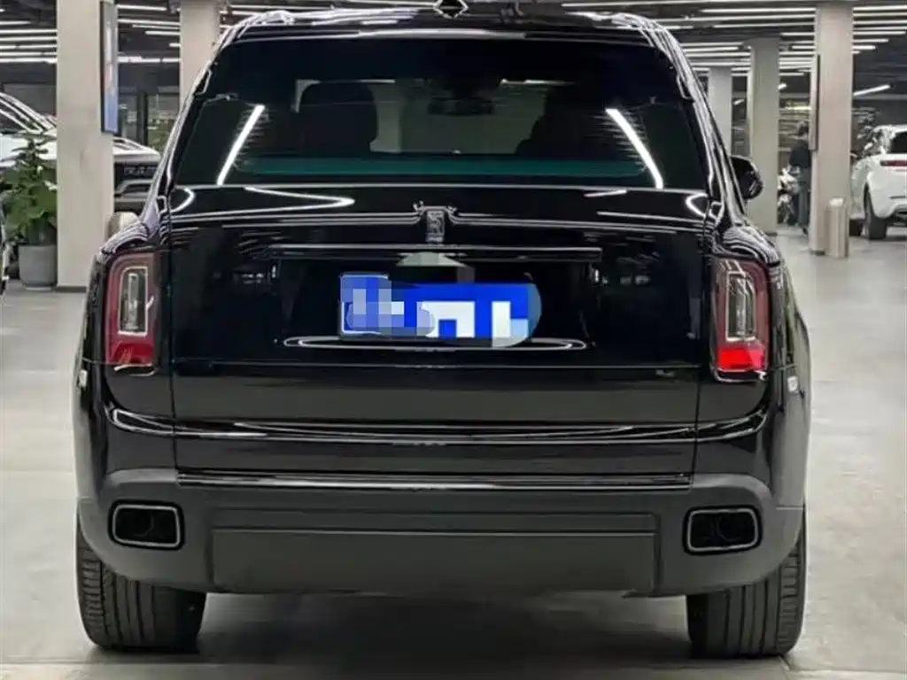 Cullinan 2020 Black Badge купить на сайте DeffCars
