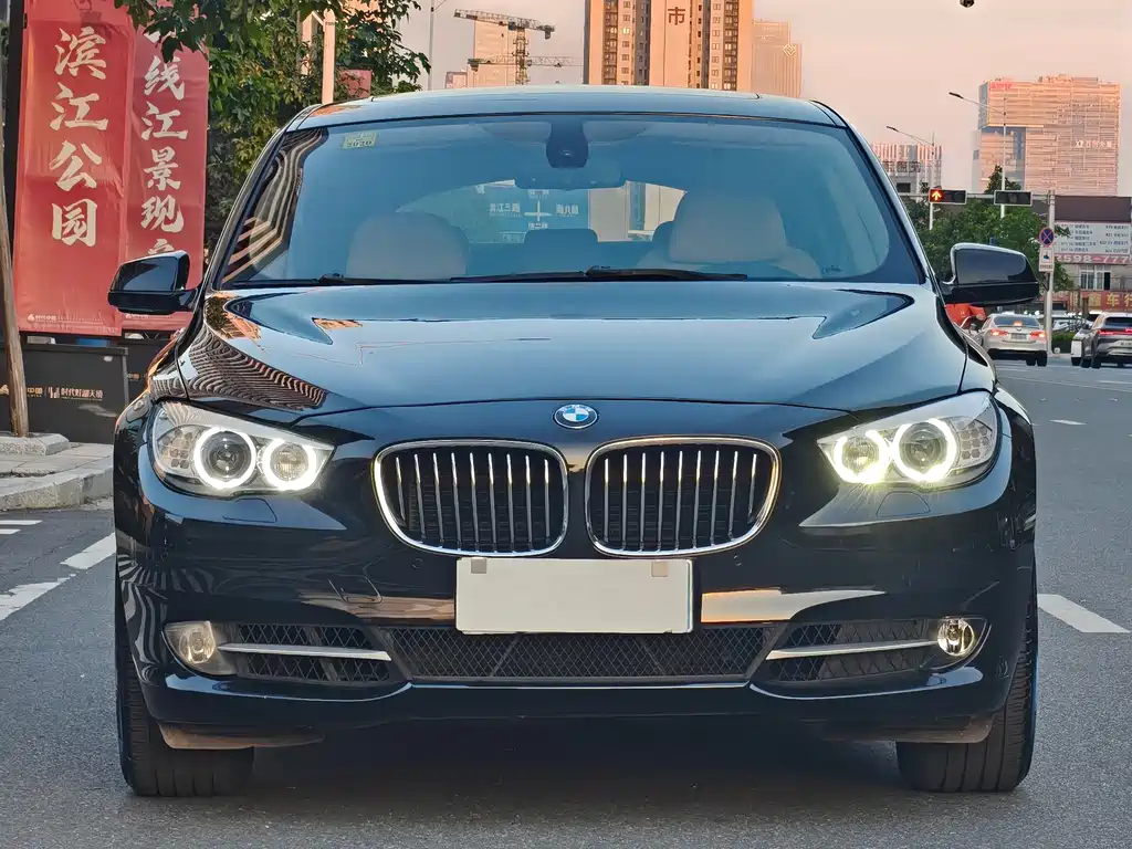 BMW 5 Series GT 2010 535i Luxury купить на сайте DeffCars