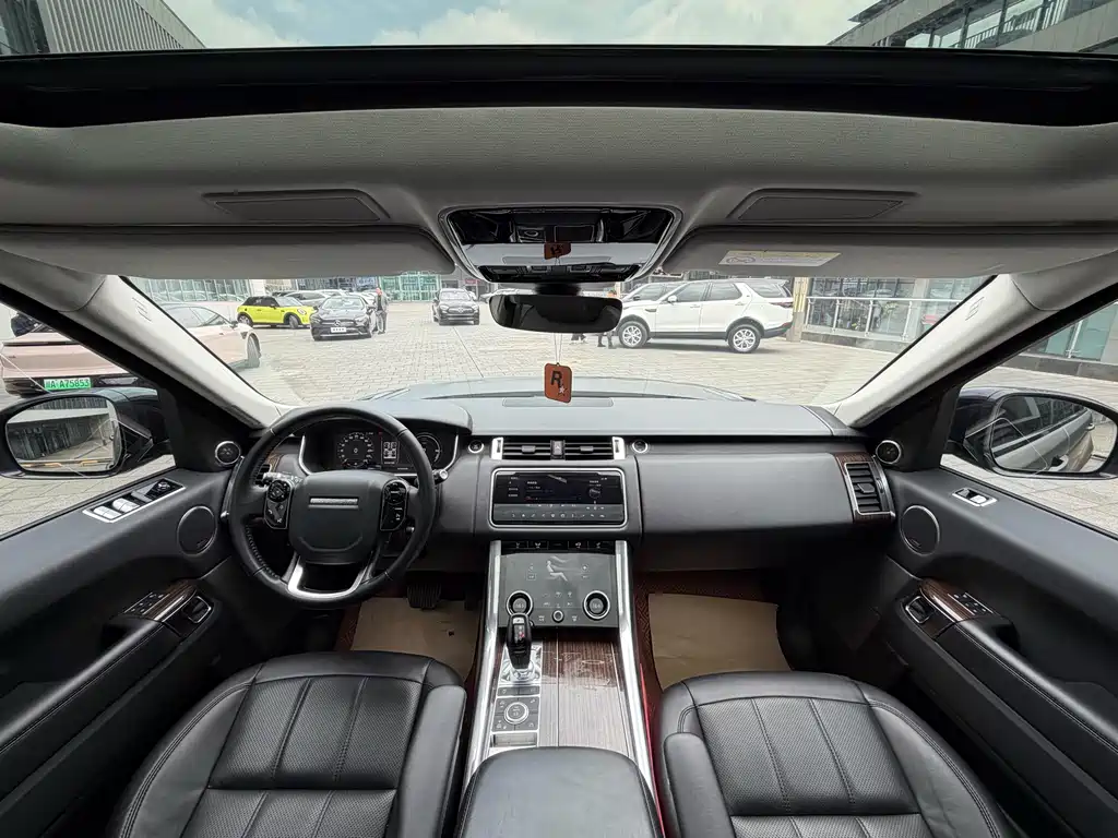 Range Rover Sport New Energy 2018 P400e купить на сайте DeffCars