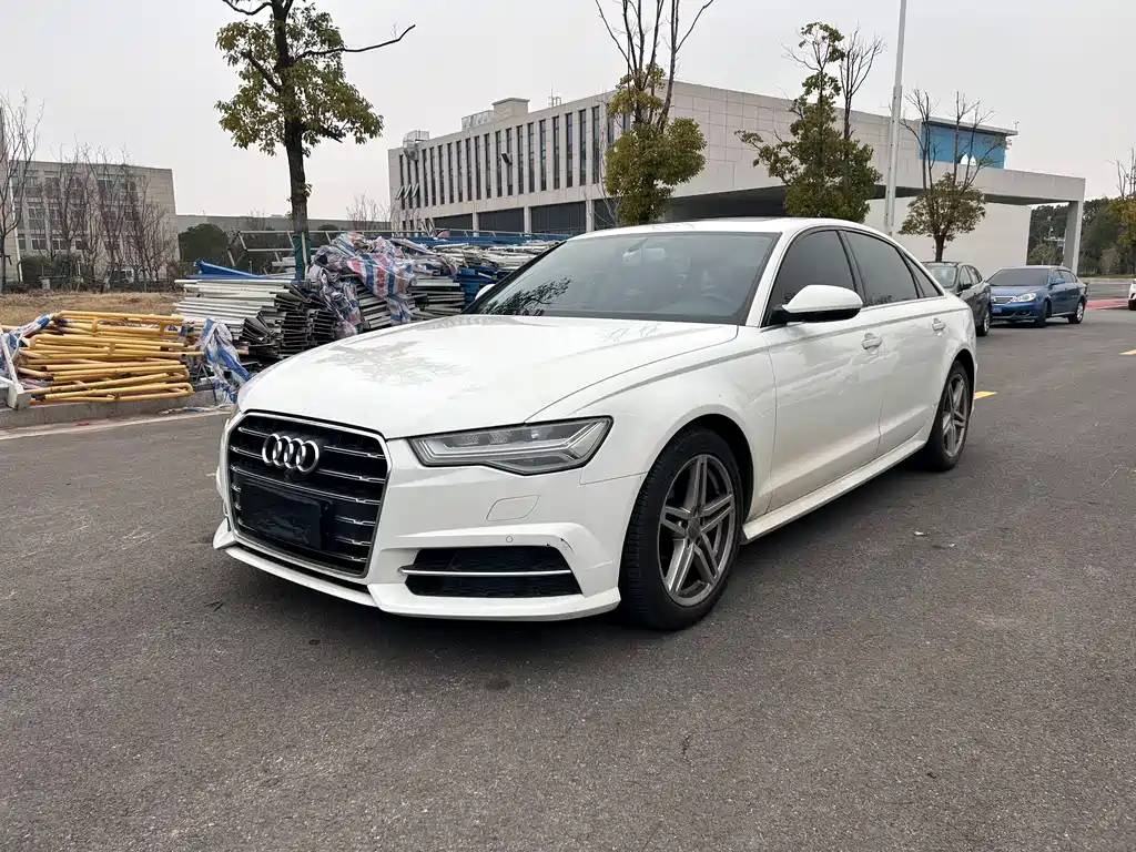 Audi A6L 2018 30th Anniversary Model 30 FSI Fashion Model купить на сайте DeffCars