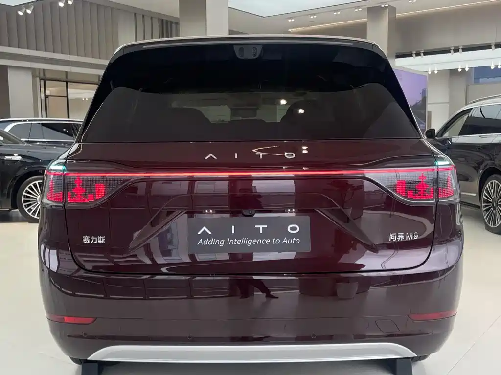 Wenjie M9 2025 extended range Ultra version 52kWh 6-seater version купить на сайте DeffCars