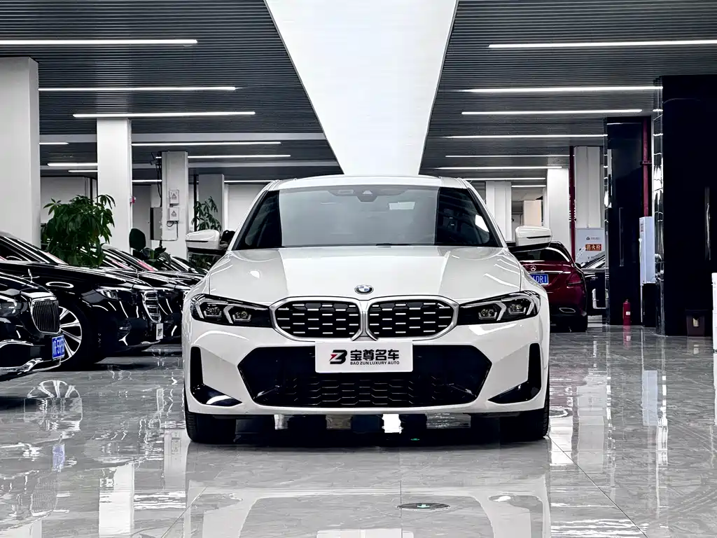 BMW 3 Series 2024 325i M Sports Package купить на сайте DeffCars