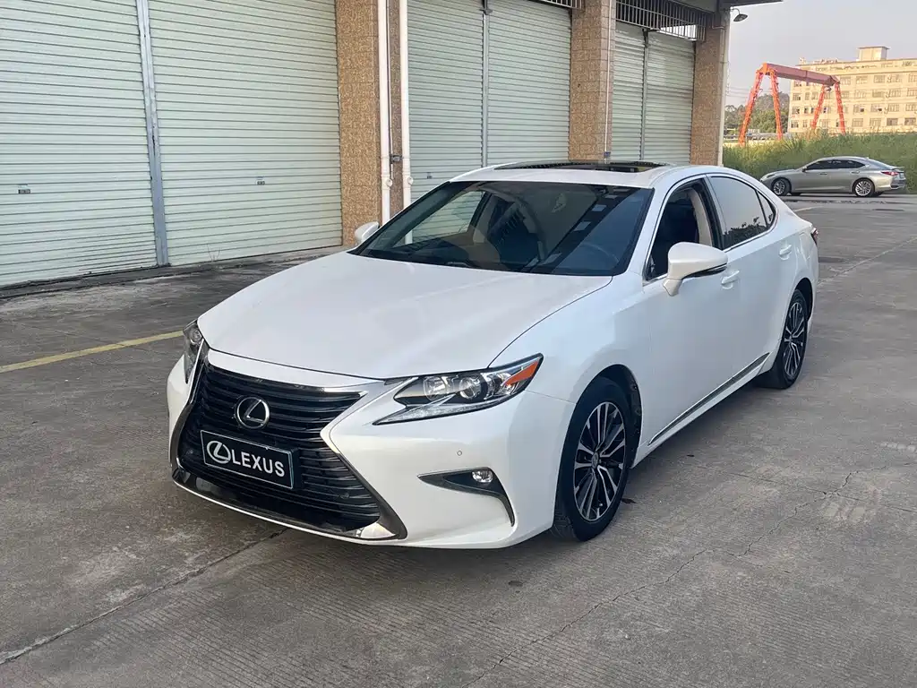 Lexus ES 2016 250 Midnight Special Limited Edition купить на сайте DeffCars