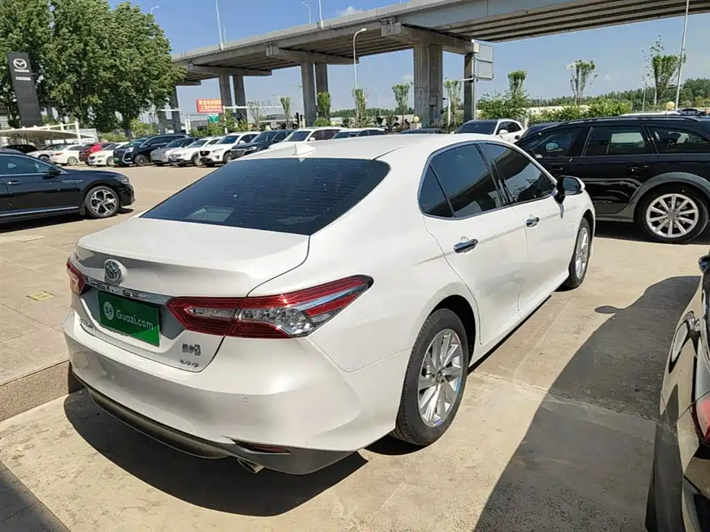 Camry 2021 2.0G Deluxe Edition купить на сайте DeffCars