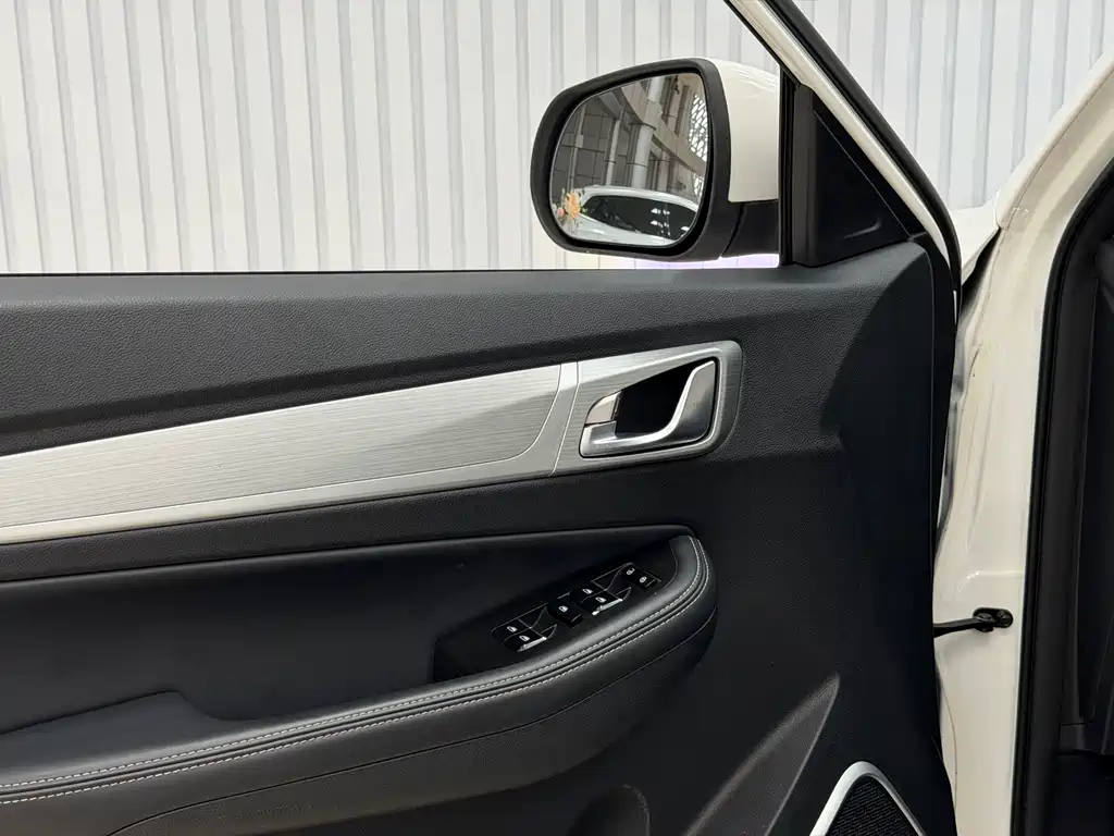 Vision X6 2018 1.8L manual 4G interconnected luxury model купить на сайте DeffCars