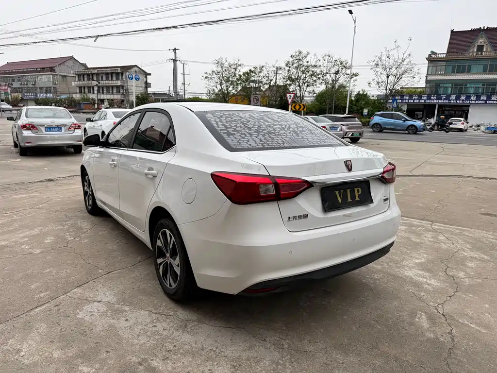 Roewe 360 ​​2017 1.5L Automatic Deluxe Edition купить на сайте DeffCars