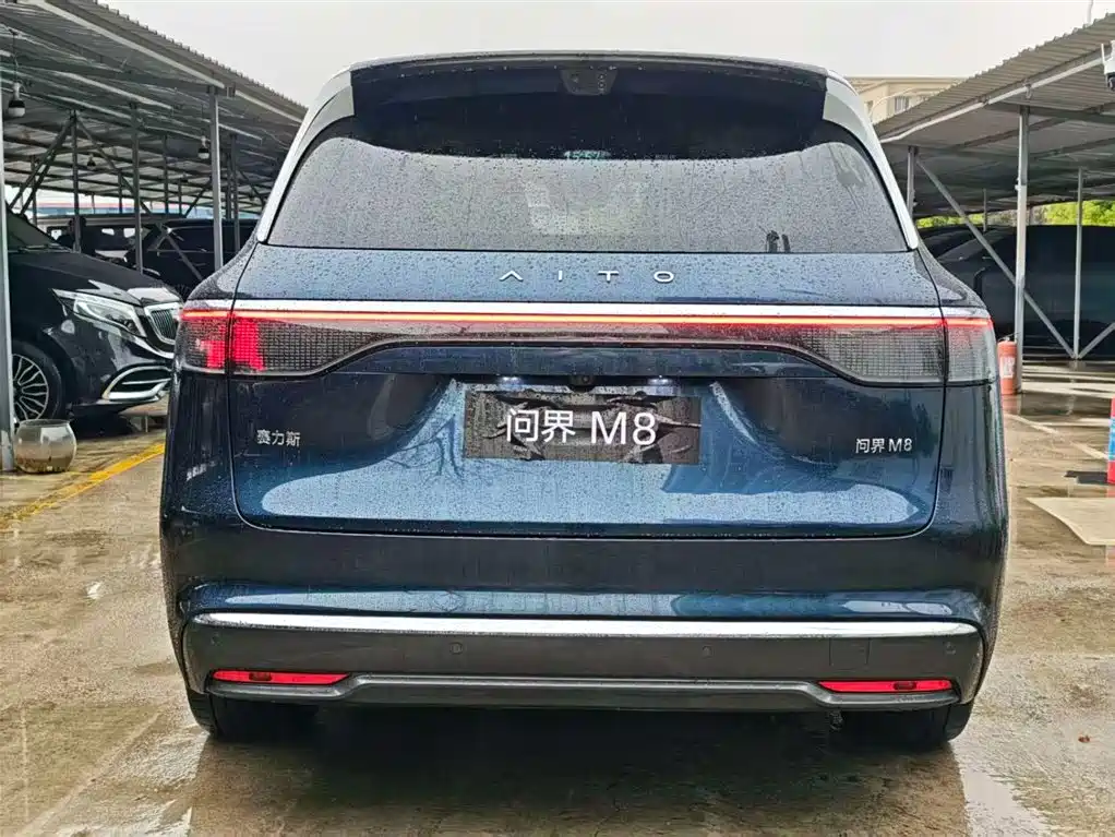 Wenjie M8 2025 extended range Ultra version 53.4kWh 6-seat version 192-line lidar) купить на сайте DeffCars