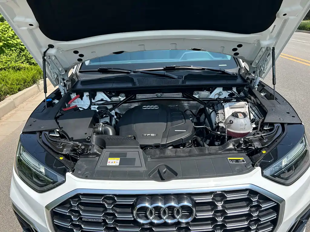 Audi Q5L 2021 40 TFSI luxury and dynamic model купить на сайте DeffCars