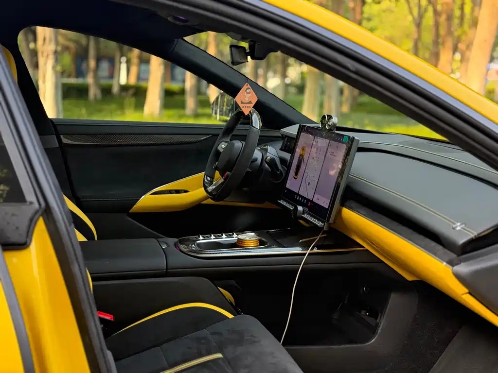 U7 Ultra 2025 model купить на сайте DeffCars