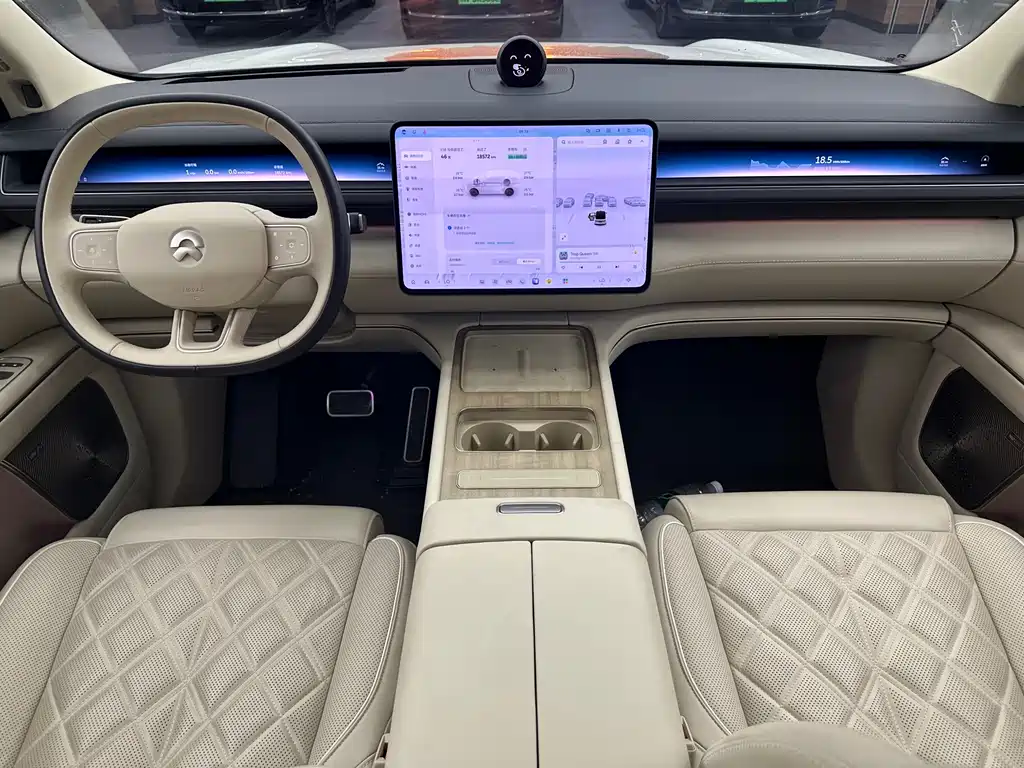 NIO ES8 2026 Six-seater Executive Signature Edition купить на сайте DeffCars