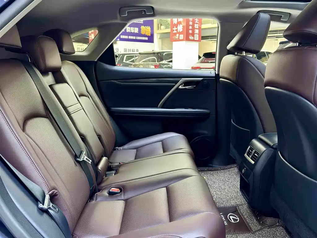 Lexus RX 2016 300 2WD Elite Edition National V купить на сайте DeffCars