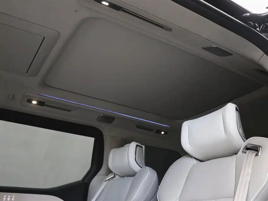 Volvo EM90 2025 Ultra six-seater купить на сайте DeffCars