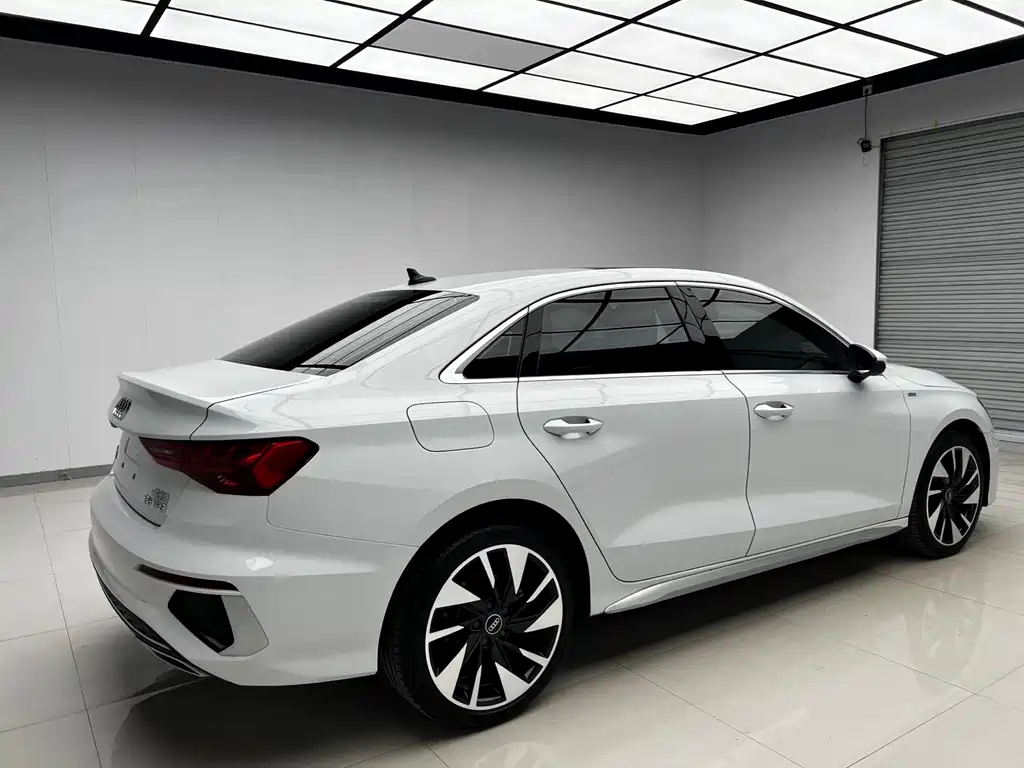 Audi A3 2023 A3L Limousine 35 TFSI Fashionable and Sporty купить на сайте DeffCars