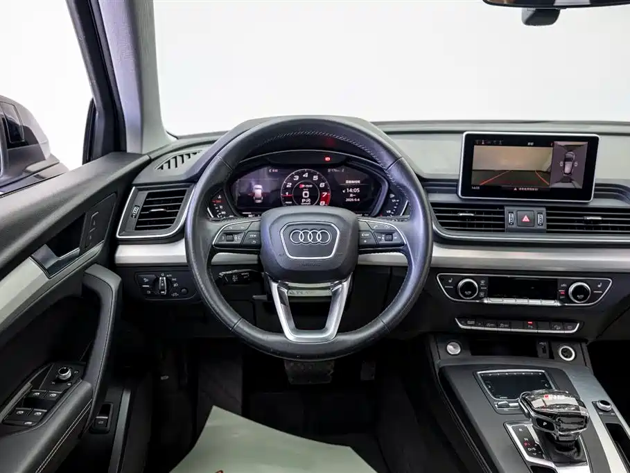 Audi Q5L 2020 facelift 40 TFSI enjoys fashionable style купить на сайте DeffCars