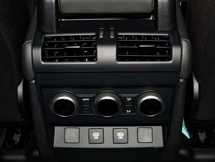 Land Rover Defender 2025 110 3.0T P400 X-Dynamic HSE купить на сайте DeffCars