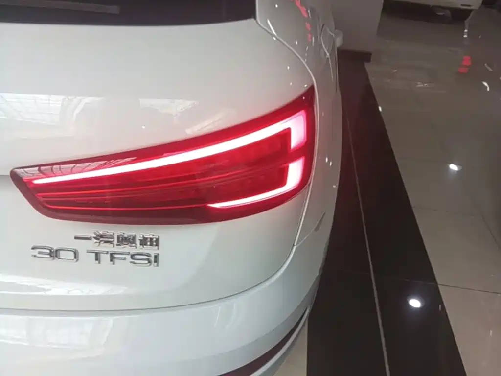 Audi Q3 2016 30 TFSI Fashion купить на сайте DeffCars