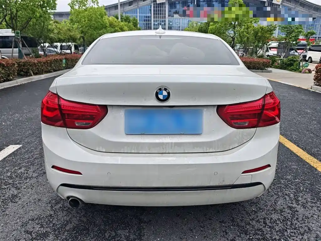 BMW 1 Series 2018 facelift 118i design package купить на сайте DeffCars