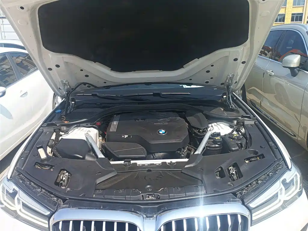 BMW 5 Series 2022 facelift 2 530Li leading M sports package купить на сайте DeffCars