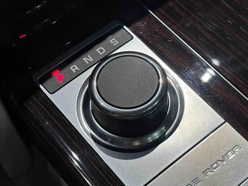 Range Rover 2016 5.0 SC V8 AB Honor Creation Extended Edition купить на сайте DeffCars